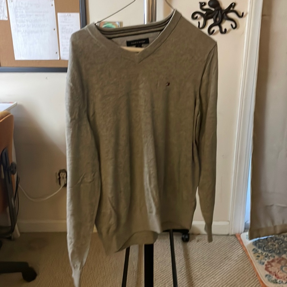 Tommy Hilfiger V-neck sweater